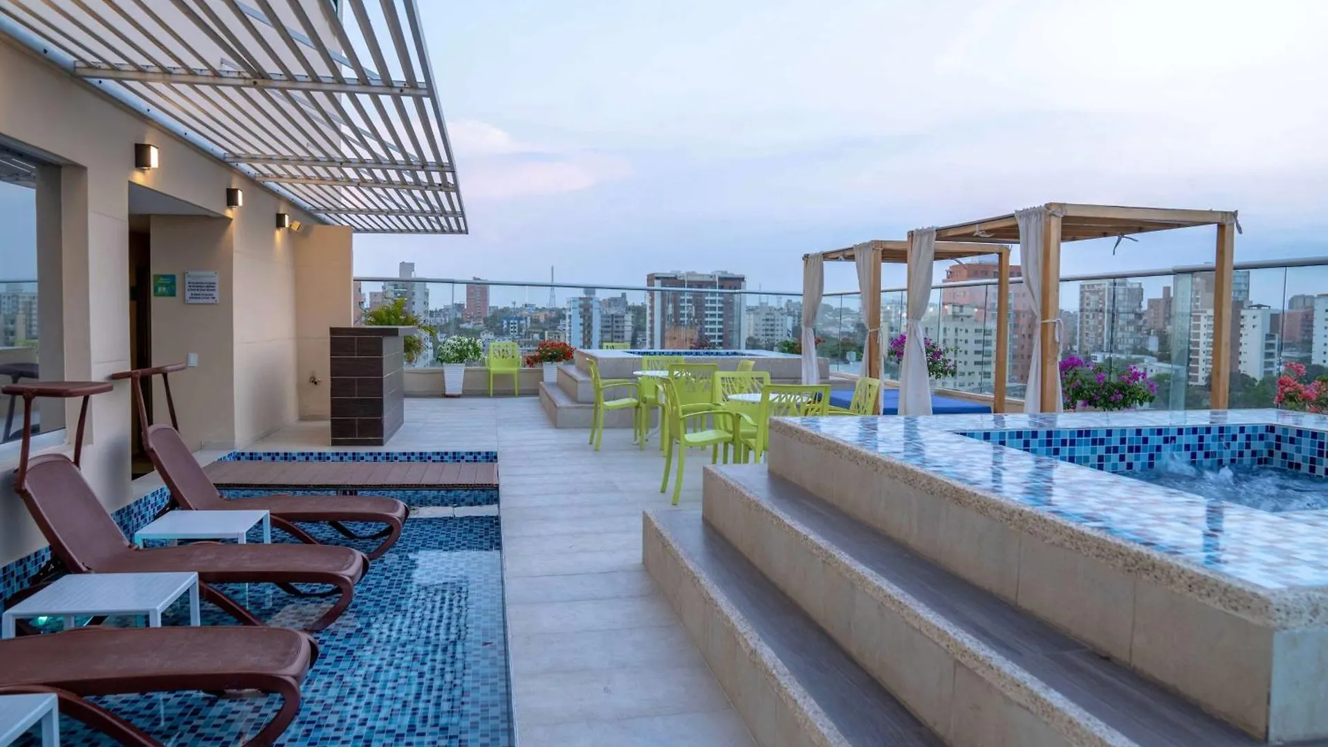 فندق Wyndham Garden Barranquilla 4*, بارانكويلا